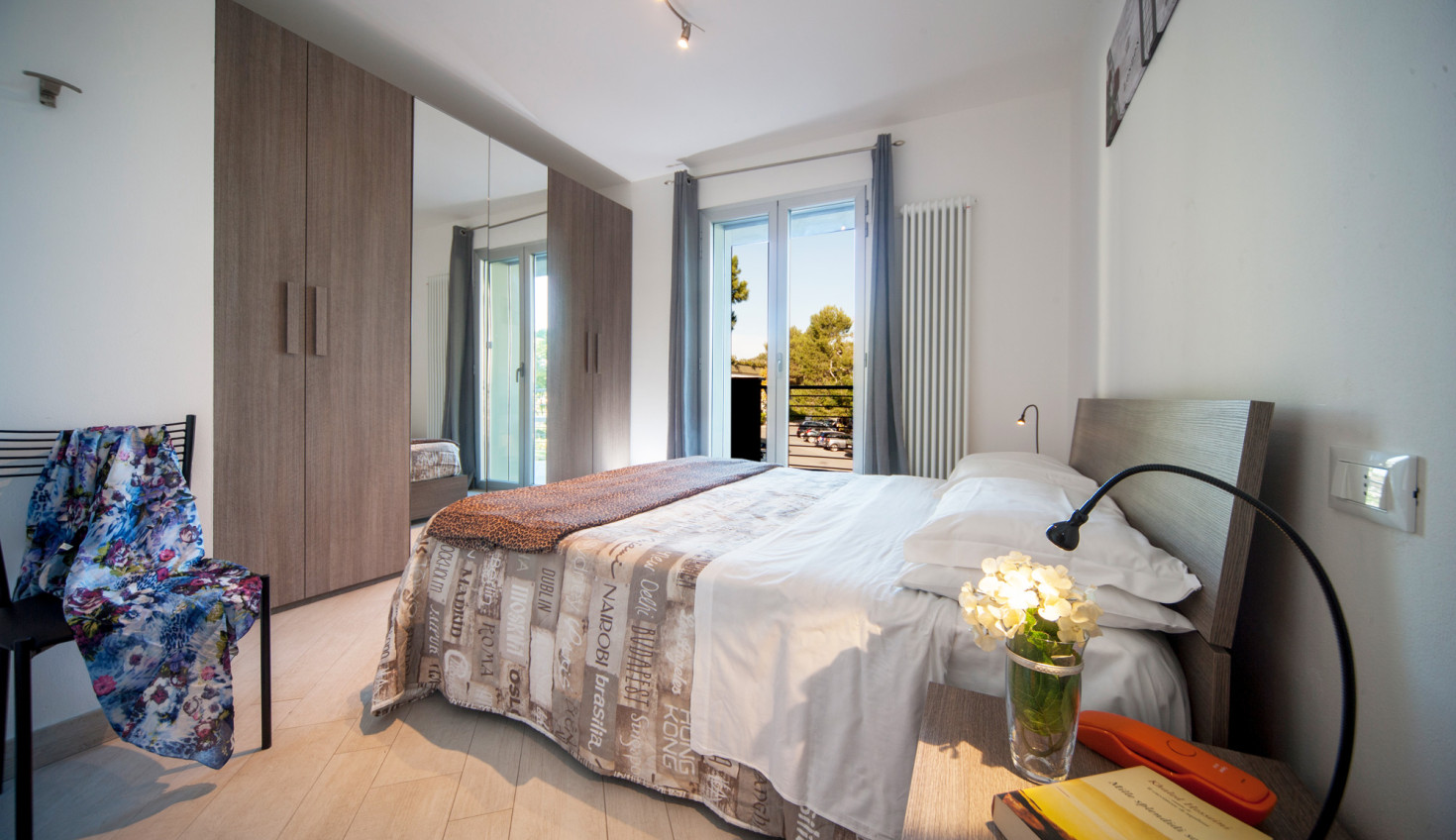 media.Slide-Appartamento-1a_1ResidenceGiardini 1