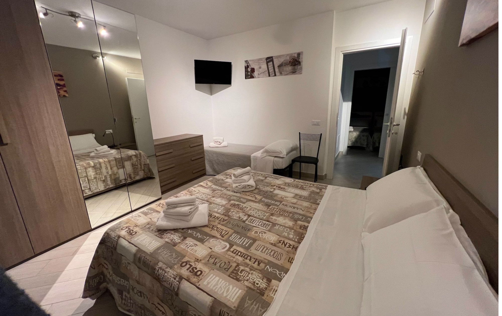 media.appartamento_1b_camera